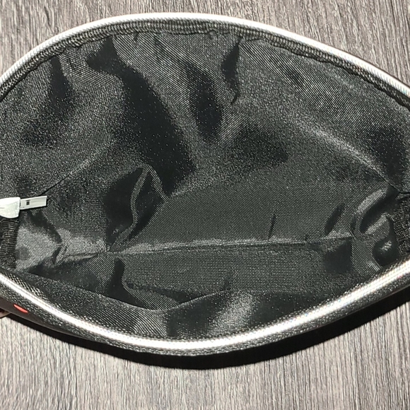 DISNEY MICKEY MOUSE EARS RED & BLACK ZIP POUCH MAKEUP TRAVEL BAG - Picture 5 of 6